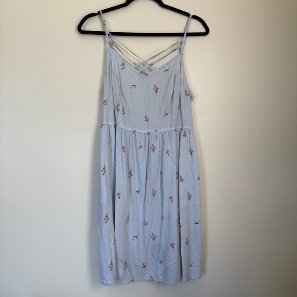 SO Blue Striped Floral Midi Dress Size Large - Picture 1 of 11